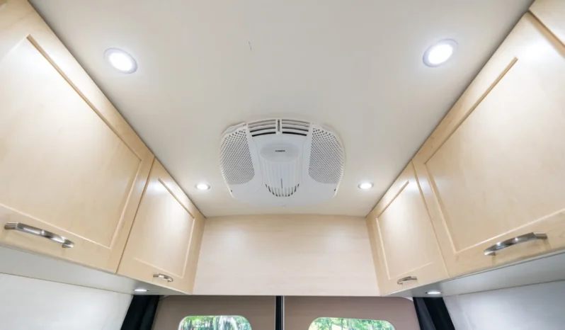 
								2021 Pleasure-Way Ontour 2.0 Class B Motorhome full									