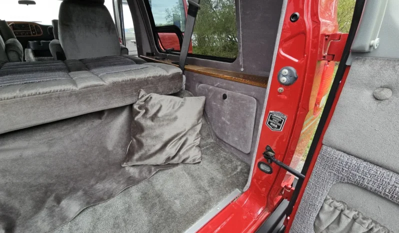 
								2001 Dodge Ram 1500 DMC Conversion Van full									