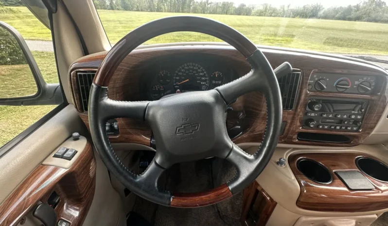
								2002 Chevrolet Express G1500 Sherrod Conversion Van full									