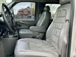 
										2006 Chevrolet Express Southern Comfort Conversion Van full									
