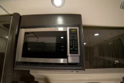 
										2010 Chevrolet Express 3500 Airstream Avenue Class B Coach full									