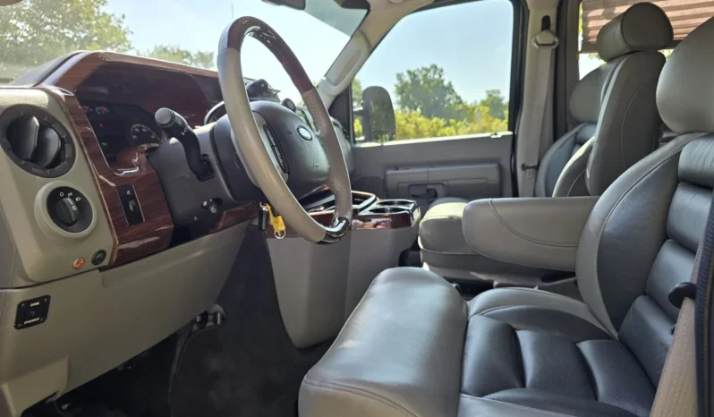 
								2013 Ford E-350 Quigley 4×4 Conversion full									