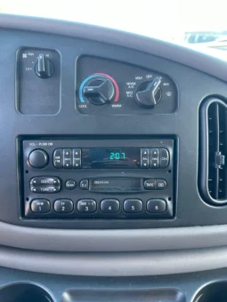 
										1997 Ford E-350 Club Wagon Chateau 7.3L Power Stroke full									