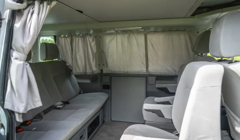 
								2003 Volkswagen EuroVan Westfalia MV Weekender Pop-Top Camper full									