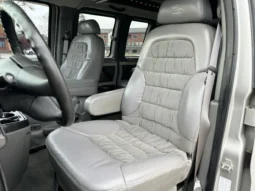 
										2006 Chevrolet Express Southern Comfort Conversion Van full									