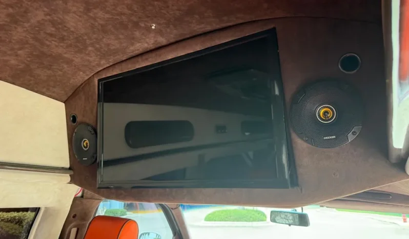 
								2013 GMC Savana G2500 Explorer Conversion Van full									