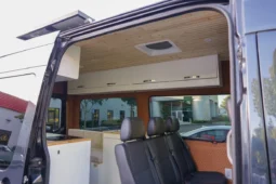 
										2013 Mercedes-Benz Sprinter 2500 Camper Conversion full									