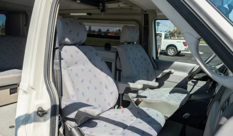 
								1997 Volkswagen EuroVan Winnebago Industries Camper full									