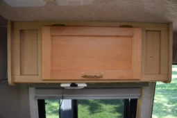 
										2001 Winnebago Rialta Volkswagen EuroVan full									