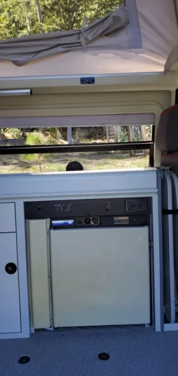 
										2002 Volkswagen Eurovan Camper full									