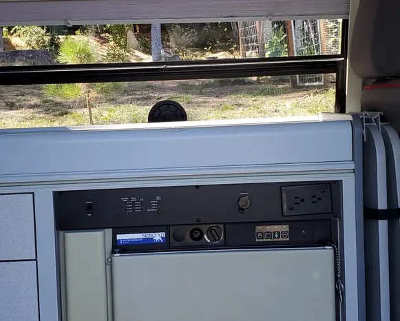 
								2002 Volkswagen Eurovan Camper full									