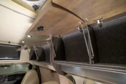 
										2010 Chevrolet Express 3500 Airstream Avenue Class B Coach full									
