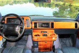 
										1995 GMC Safari AWD Conversion Van full									