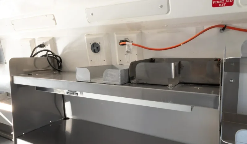 
								2021 Mercedes-Benz Sprinter 4500 Mobile Kitchen full									