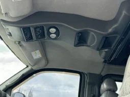 
										2006 Chevrolet Express Southern Comfort Conversion Van full									