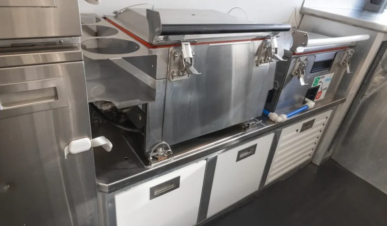 
								2021 Mercedes-Benz Sprinter 4500 Mobile Kitchen full									