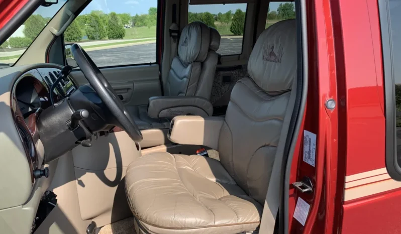 
								2001 Ford Econoline E-350 Super Duty Waldoch Conversion Van full									
