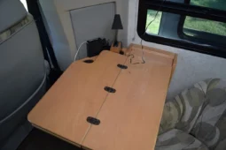 
										2001 Winnebago Rialta Volkswagen EuroVan full									