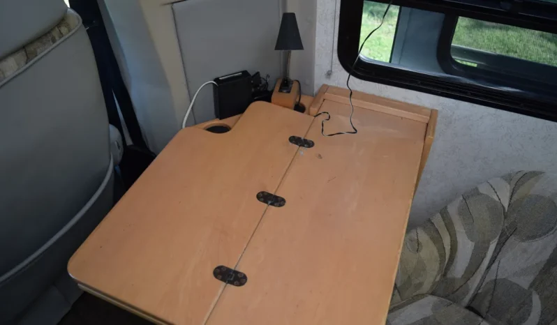
								2001 Winnebago Rialta Volkswagen EuroVan full									