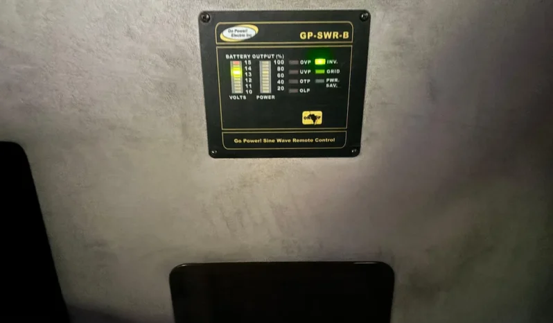 
								2007 Ford E-250 Super Duty Luxury Conversion Van full									