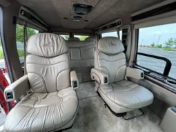
										2001 Ford Econoline E-350 Super Duty Waldoch Conversion Van full									