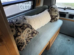
										1996 Roadtrek 190 Versatile B3500  full									