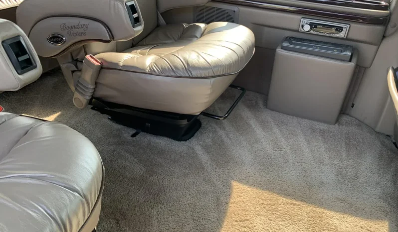 
								2001 Ford Econoline E-350 Super Duty Waldoch Conversion Van full									