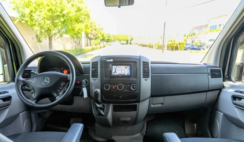 
								2012 Mercedes-Benz Sprinter 2500 Executive Coach full									