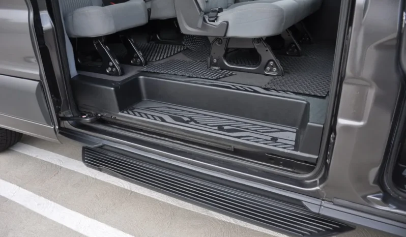 
								2016 Ford Transit 350 XLT 15-Passenger Wagon full									