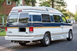 
										1998 Ford Econoline E-350 Power Stroke Conversion Van full									