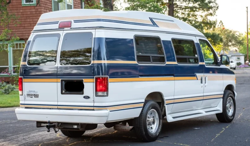 
								1998 Ford Econoline E-350 Power Stroke Conversion Van full									