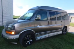 
										2004 GMC Savana 1500 Explorer Limited S Conversion Van full									