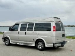 
										2006 Chevrolet Express Southern Comfort Conversion Van full									