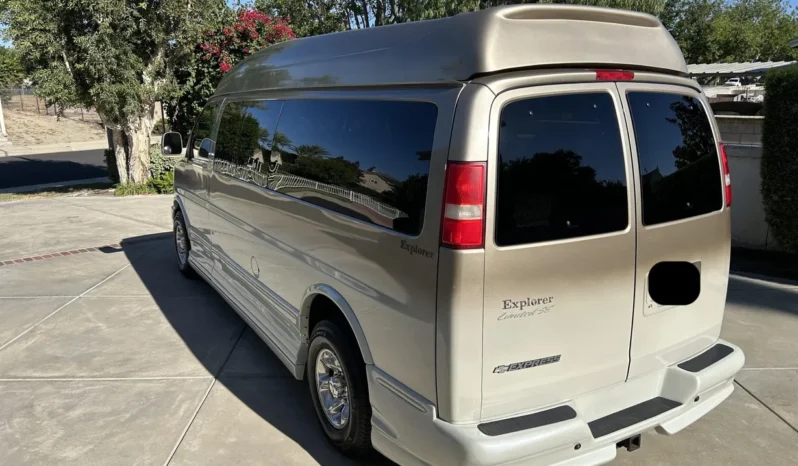 
								2007 Chevrolet Express Explorer Limited SE Conversion Van full									