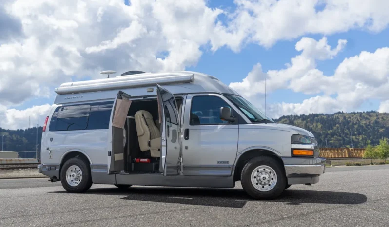 
								2010 Chevrolet Express 3500 Airstream Avenue Class B Coach full									