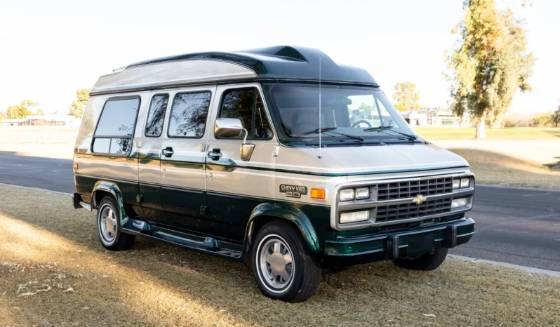 
								1995 Chevrolet G20 Conversion Van full									