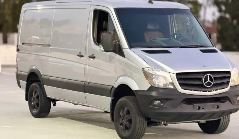 
								2015 Mercedes-Benz Sprinter 2500 4×4 Cargo Van full									