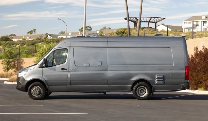 
								2021 Mercedes-Benz Sprinter 4500 Mobile Kitchen full									