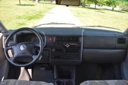 
										2001 Winnebago Rialta Volkswagen EuroVan full									
