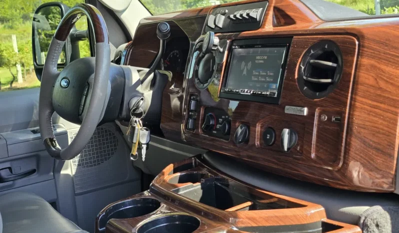 
								2013 Ford E-350 Quigley 4×4 Conversion full									