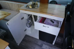 
										2013 Mercedes-Benz Sprinter 2500 Camper Conversion full									