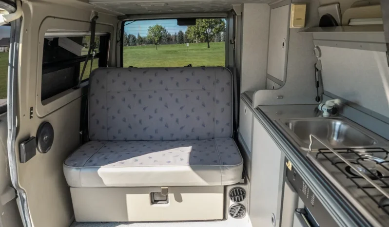 
								1997 Volkswagen EuroVan Winnebago Industries Camper full									