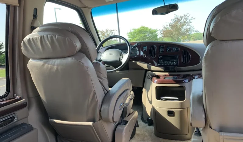 
								2001 Ford Econoline E-350 Super Duty Waldoch Conversion Van full									