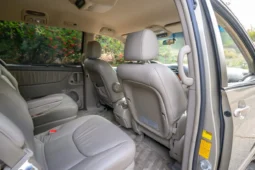 
										2004 Toyota Sienna XLE full									