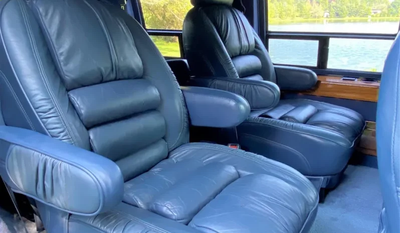 
								1995 GMC Safari AWD Conversion Van full									