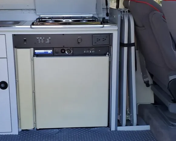 
								2002 Volkswagen Eurovan Camper full									
