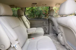 
										2004 Toyota Sienna XLE full									