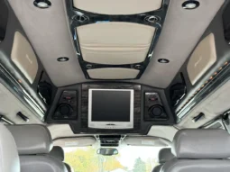 
										2006 Chevrolet Express Southern Comfort Conversion Van full									