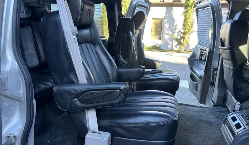 
								2013 Chevrolet Express Explorer Limited SE Conversion Van full									
