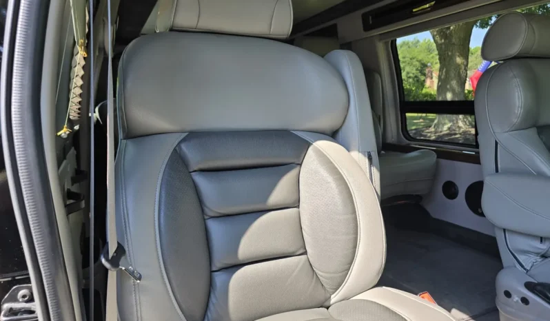 
								2013 Ford E-350 Quigley 4×4 Conversion full									